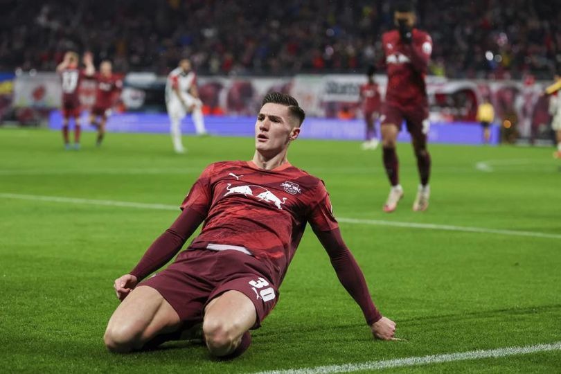 Manchester United Resmi Gaet Benjamin Šeško dari RB Leipzig: Transfer Rp1,4 Triliun untuk Proyek Jangka Panjang di Era Ruben Amorim